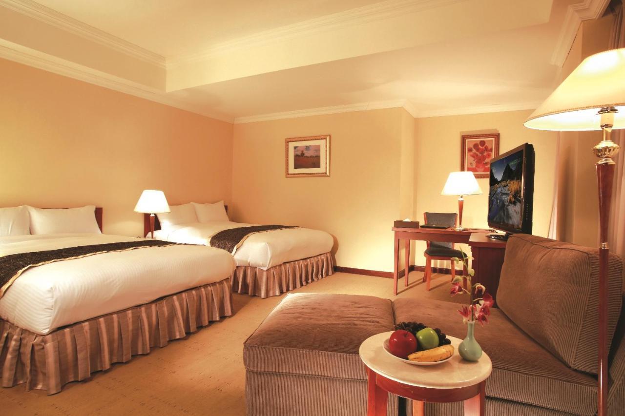 แกรนด์ บอส โฮเต็ล Hotel Yilan ภายนอก รูปภาพ