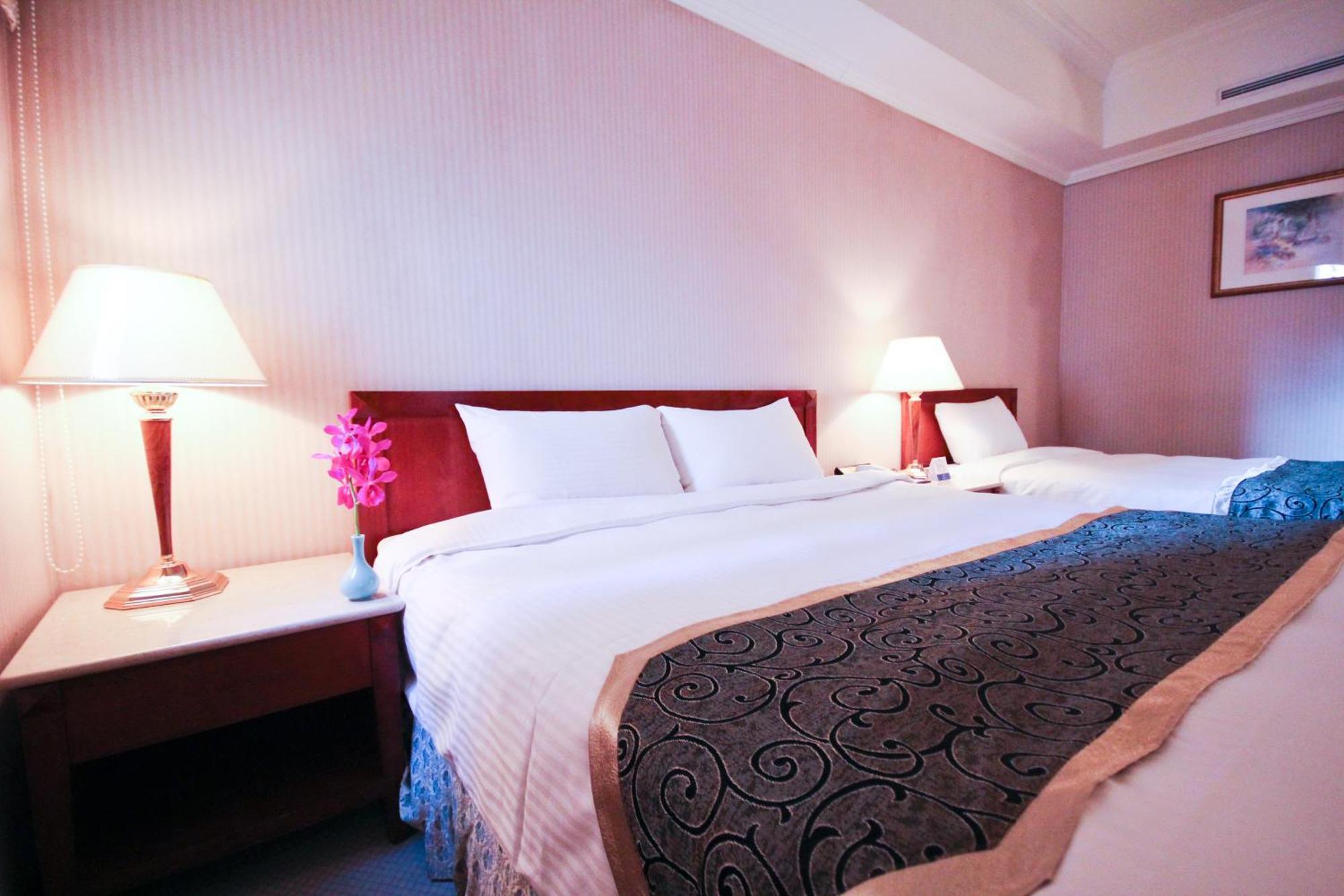 แกรนด์ บอส โฮเต็ล Hotel Yilan ห้อง รูปภาพ