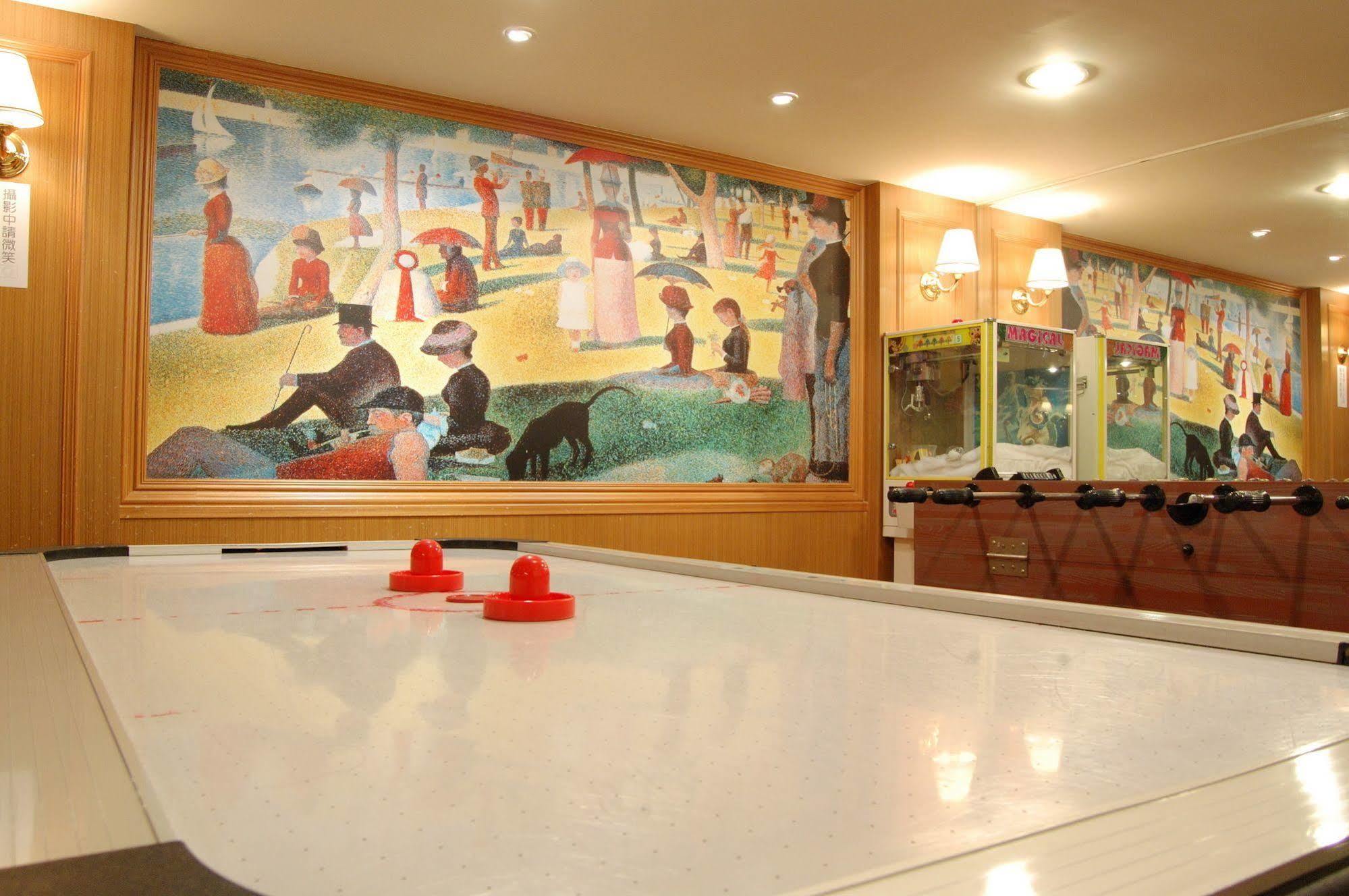 แกรนด์ บอส โฮเต็ล Hotel Yilan ภายนอก รูปภาพ
